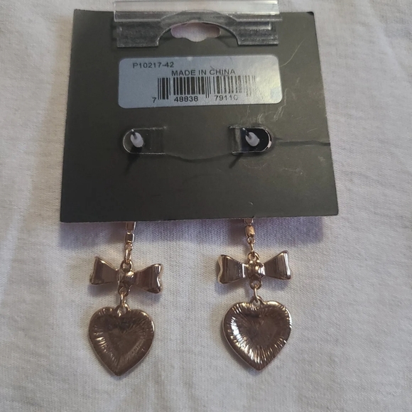 Juicy Couture Bracelet and Earrings - Picture 5 of 5
